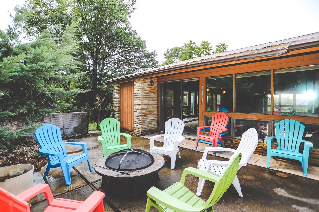 The Lodge At Beaver Lake Bed And Breakfastロジャース エクステリア 写真