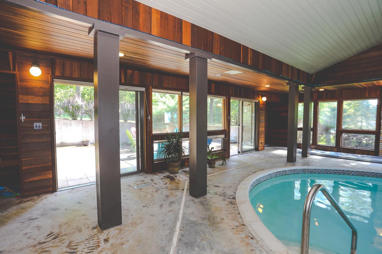 The Lodge At Beaver Lake Bed And Breakfastロジャース エクステリア 写真